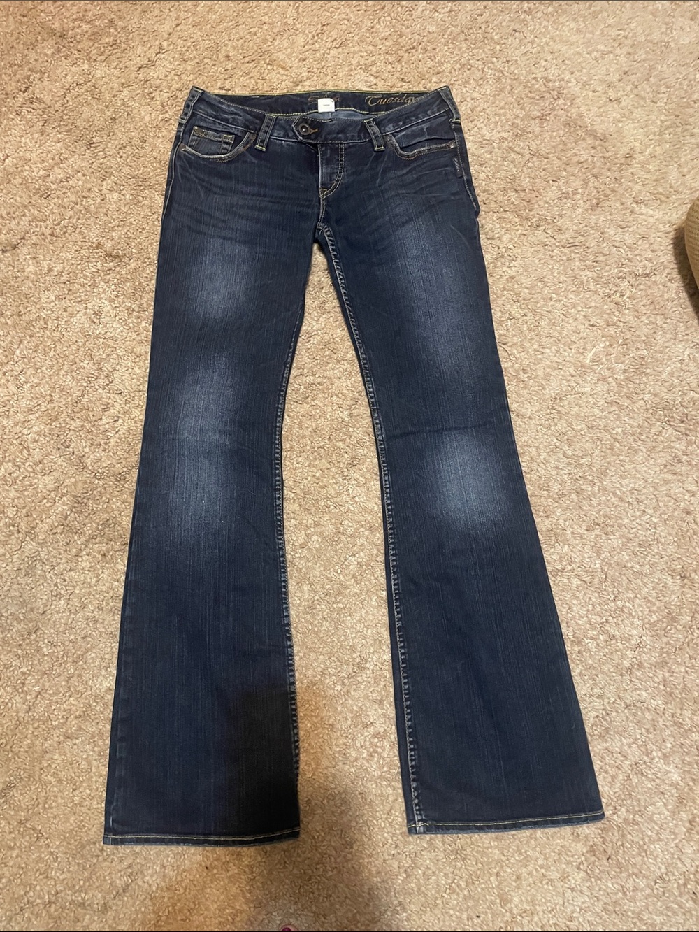 Silver Jeans Dark Blue Flare Jeans size 31/36 in excellent condition